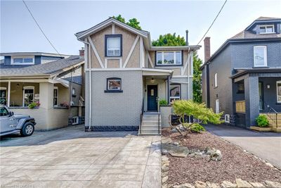 183 Rosslyn Ave S, House other with 3 bedrooms, 2 bathrooms and 2 parking in Hamilton ON | Image 2