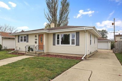 1707 25th Street, House other with 3 bedrooms, 1 bathrooms and null parking in KENOSHA WI | Image 1