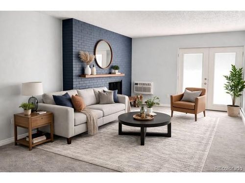 4110 Hale Pkwy, Denver, CO, 80220-3762 | Card Image