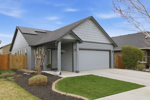 3559 Sw Pumice Pl, Redmond, OR, 97756-7259 | Card Image