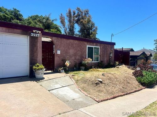 2117 Finch Ln, San Diego, CA, 92123-3710 | Card Image
