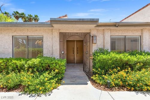 2480 Domingo St, Las Vegas, NV, 89121-4157 | Card Image
