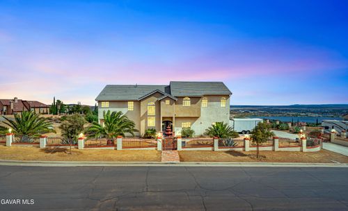 345 Lakeview Dr, Palmdale, CA, 93551 | Card Image