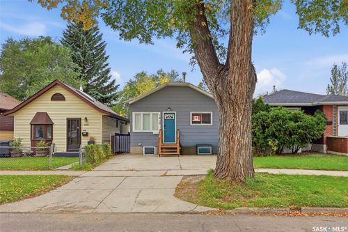 1417 G Avenue N, Saskatoon, SK, S7L2A8 | Card Image