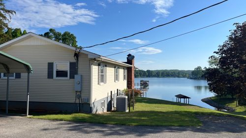 104 Juniper Ln, Moneta, VA, 24121-2071 | Card Image