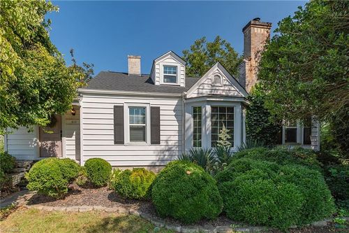 403 Fairview Dr, Lexington, NC, 27292-4335 | Card Image