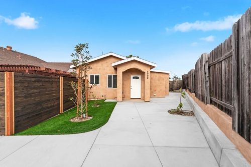 8988 Cord Lane, San Diego, CA, 92126 | Card Image