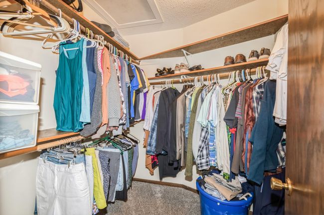 Walk in primary closet! | Image 34