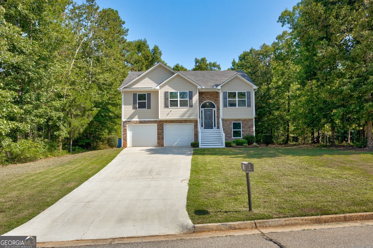 Lumby Ln, Covington, GA 30016