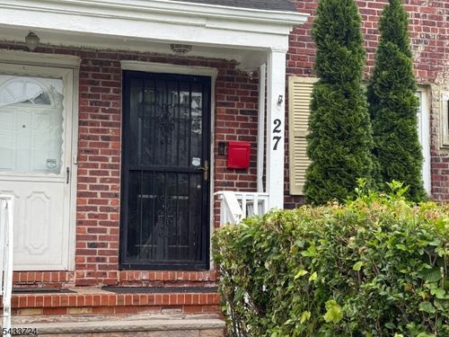 27 Melmore Gdns, East Orange, NJ, 07017-2548 | Card Image