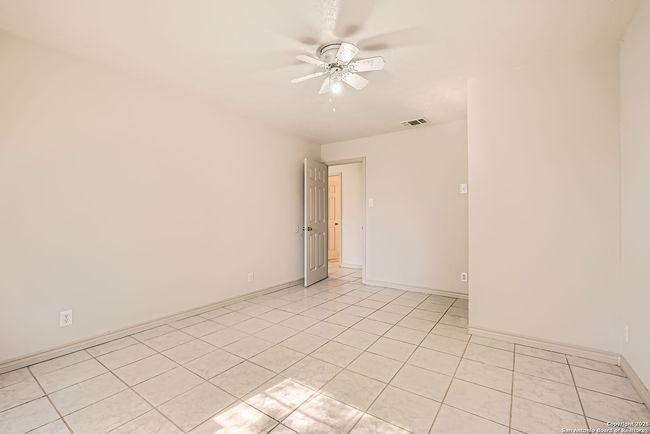 12177 Pearsall Rd, House other with 5 bedrooms, 2 bathrooms and null parking in Atascosa TX | Image 24