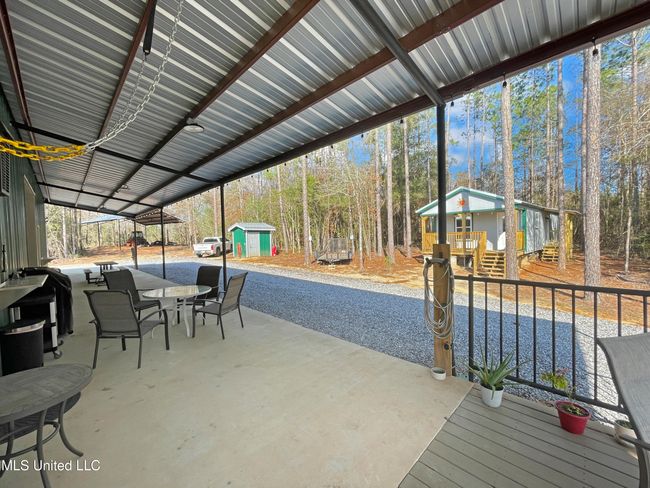 Porch view of Cabin | Image 20