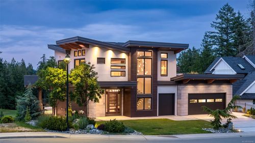 2022 Pebble Dr, Victoria, BC, V9B0T4 | Card Image