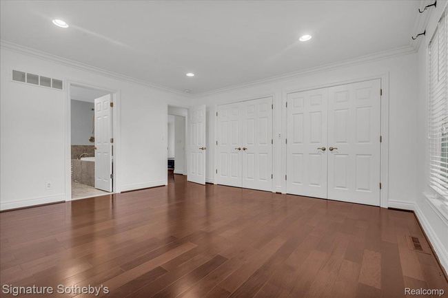 Spacious Bedroom 1 with En-Suite | Image 21