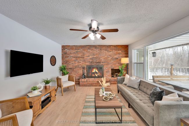 2344 Old 2 Nd Line Rd, House other with 5 bedrooms, 3 bathrooms and 6 parking in Dunrobin ON | Image 6