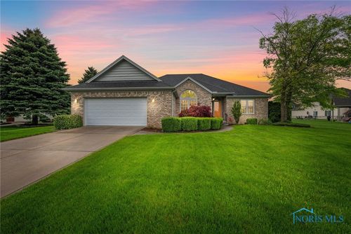 5723 Timbers Grn, Waterville, OH, 43566-9422 | Card Image