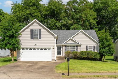 3673 Kendra Ct S, Clarksville, TN, 37040-2548 | Card Image