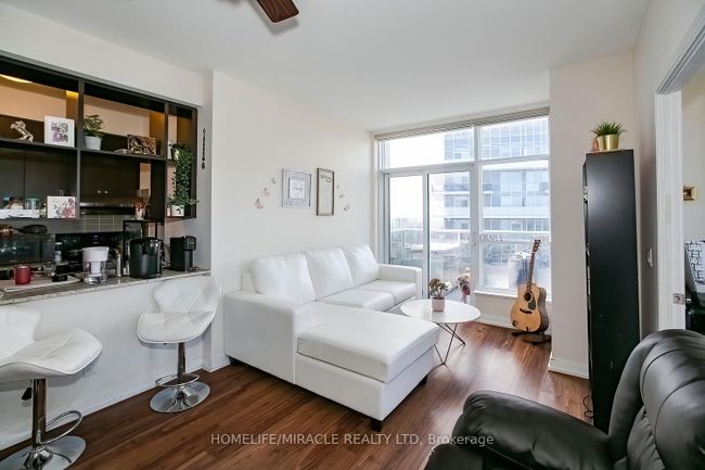 PH20 - 181 Village Green Sq, Condo with 2 bedrooms, 1 bathrooms and 1 parking in Toronto ON | Image 20