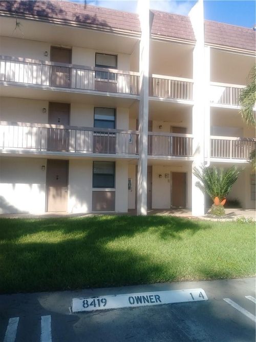 105-8419 Forest Hills Dr, Coral Springs, FL, 33065-5488 | Card Image