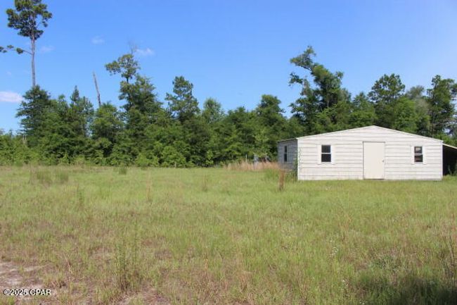 5929 Nichols Rd, House other with 3 bedrooms, 2 bathrooms and null parking in Bascom FL | Image 14
