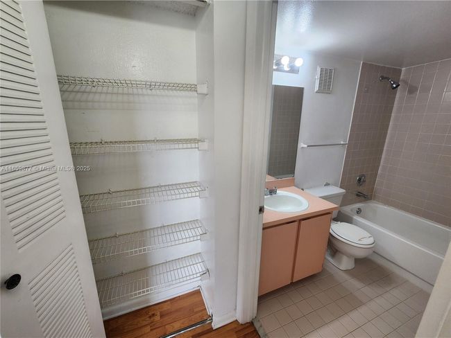 APT-302 - 8240 Sw 210 Th St, Condo with 2 bedrooms, 2 bathrooms and null parking in Cutler Bay FL | Image 12