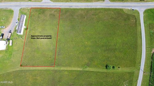 6 E Graceville Rd, Breezewood, PA, 15533 | Card Image