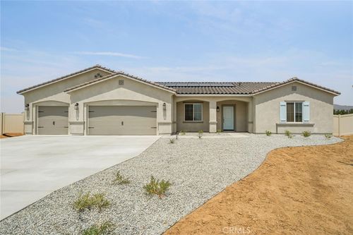 14860 Desert Lily Court, Apple Valley, CA, 92307 | Card Image