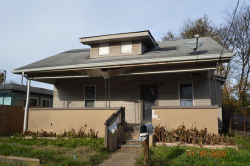 2103 Blackford St, CHATTANOOGA, TN, 37404-2220 | Card Image