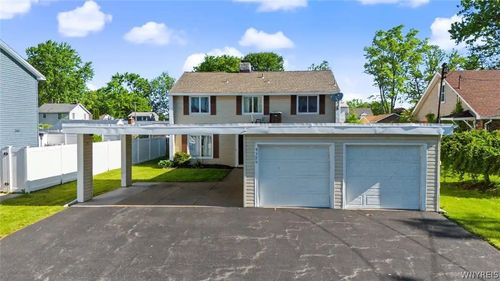 9326 Rivershore Dr, Niagara Falls, NY, 14304-4449 | Card Image