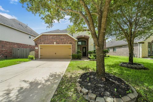 5811 Micah Ln, Rosenberg, TX, 77471-1615 | Card Image
