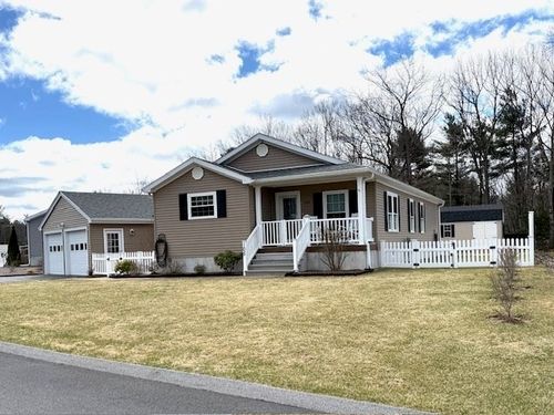 105 Opal Ln, Gardner, MA, 01440 | Card Image