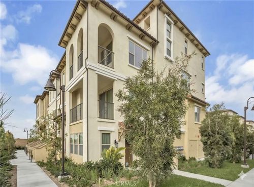 103 Plateau, Irvine, CA, 92618-1000 | Card Image