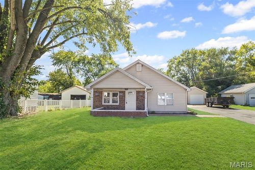 2434 Donna Dr, Cahokia, IL, 62206-2806 | Card Image