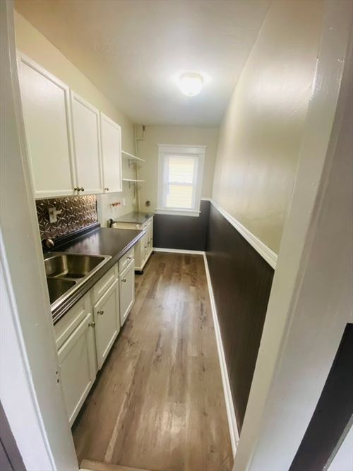 2-4 Holland Rd, Worcester, MA, 01603-1854 | Card Image