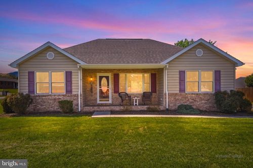 10 Cumbia Ave, LURAY, VA, 22835-1666 | Card Image