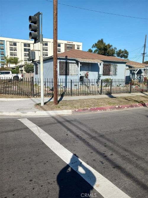 5155 W 104th St, Lennox, CA, 90304 | Card Image