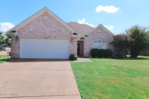 18 Serenade Cv, Jackson, TN, 38305-6928 | Card Image