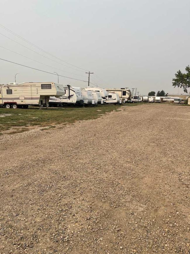 301 Mitchell St Ne, Home with 0 bedrooms, 0 bathrooms and null parking in Redcliff AB | Image 4