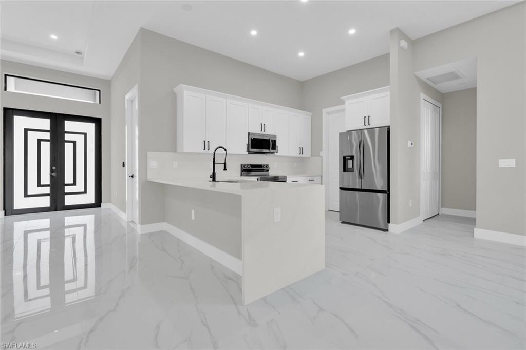 Residential in LEHIGH ACRES 3