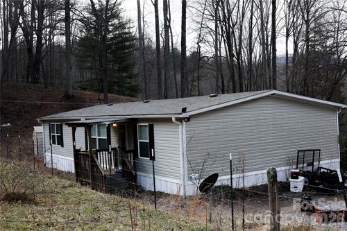 460 Bunny Run Rd, Canton, NC, 28716-9002 | Card Image