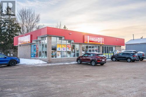 381 Mcnabb St, Sault Ste Marie, ON, P6B1Y9 | Card Image