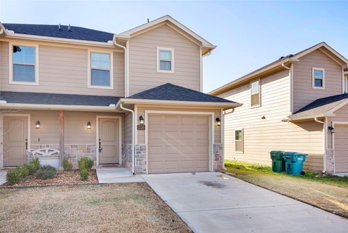218 W Lake St, Sherman, TX, 75090-8700 | Card Image