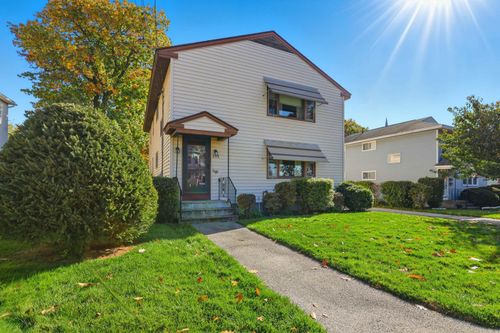 699 Chestnut St, Manchester, NH, 03104-3010 | Card Image