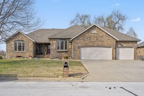 713 W Morning Glory Dr, Nixa, MO, 65714-8400 | Card Image