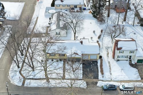 183 Burbank Ave, Stratford, CT, 06614-3129 | Card Image