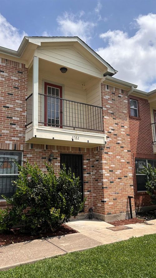 2702 Vienna Pl, Pasadena, TX, 77502-4371 | Card Image