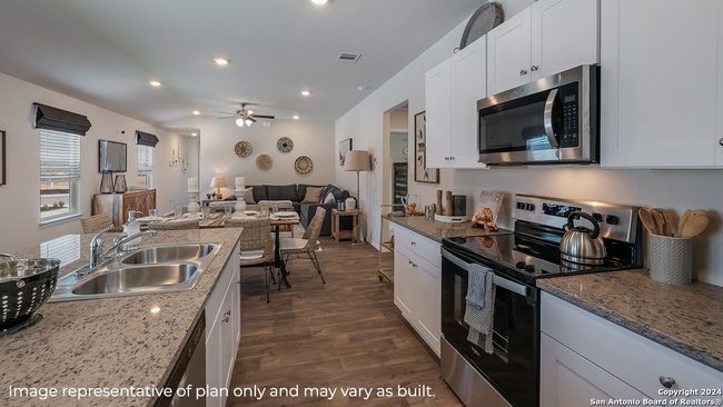 4223 Tarragon Place, House other with 3 bedrooms, 2 bathrooms and null parking in Von Ormy TX | Image 13