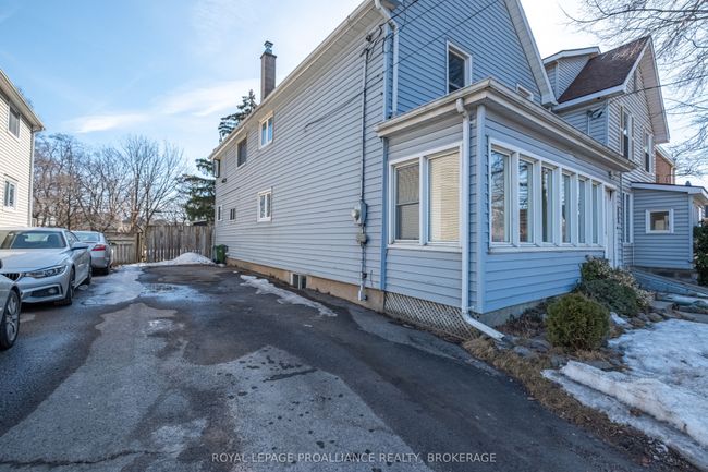 445 Alfred St, House other with 4 bedrooms, 2 bathrooms and 3 parking in Kingston ON | Image 4