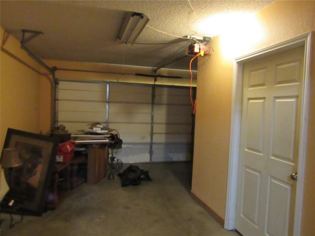 View of garage | Image 9