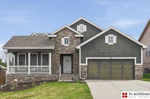 613 S 180 Avenue, Elkhorn, NE, 68022 | Card Image